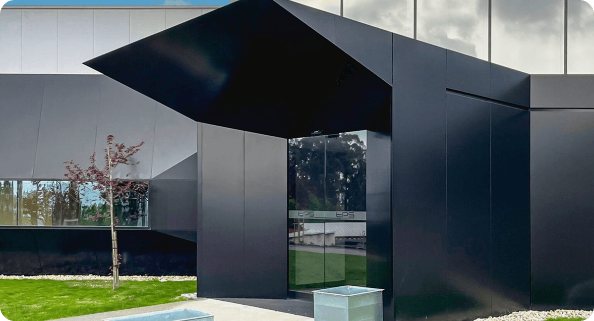 Panneau avec haute résistance à la corrosion